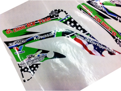 grafica-adesivi-alessandria-kit adesivi (2)