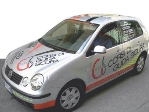 graficaadesivialessandria.com/img/cms/decorazione veicoli/decorazione auto/grafica-adesivi-alessandria-decorazione veicoli-31