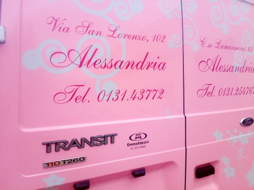 graficaadesivialessandria.com/img/cms/decorazione veicoli/decorazione furgoni/grafica-adesivi-alessandria-decorazione-veicoli-32.jpg