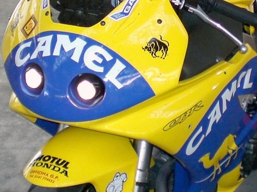 graficaadesivialessandria.com/img/cms/decorazione veicoli/decorazione motocicli/grafica-adesivi-alessandria-decorazione-veicoli-45.jpg