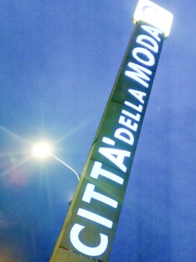 grafica-adesivi-alessandria-insegne luminose-32